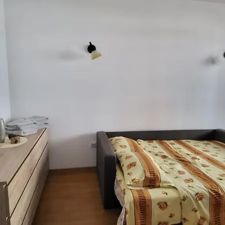 Iris Apartment